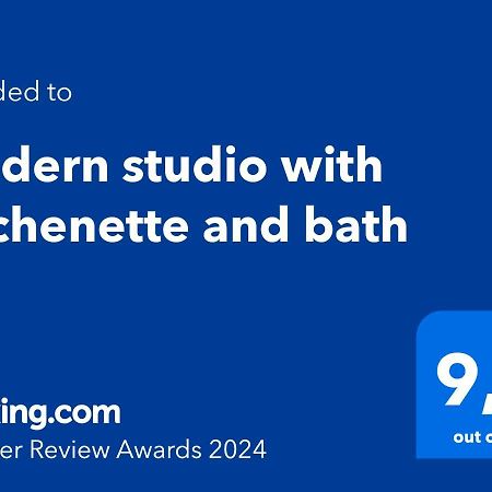 Modern Studio With Kitchenette And Bath Guelph Eksteriør bilde